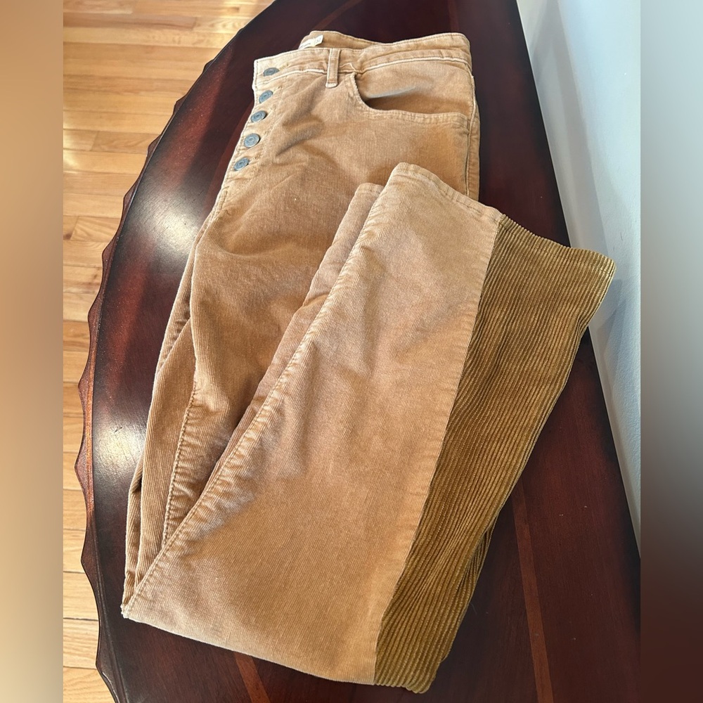 Levi’s Brown Corduroy Flare Pants